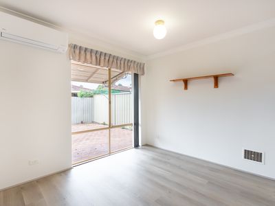 8 / 9 Merope Close, Rockingham