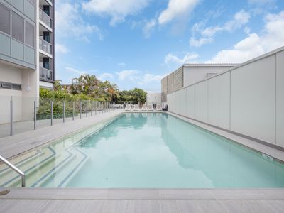 1033 / 16 Hamilton Place, Bowen Hills