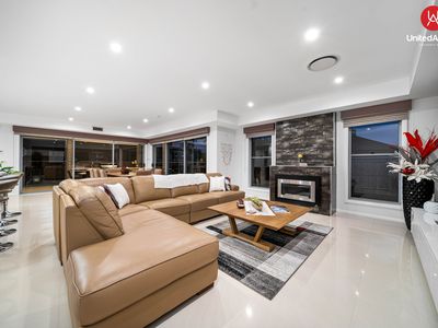 10 Newgate Boulevard, Elizabeth Hills