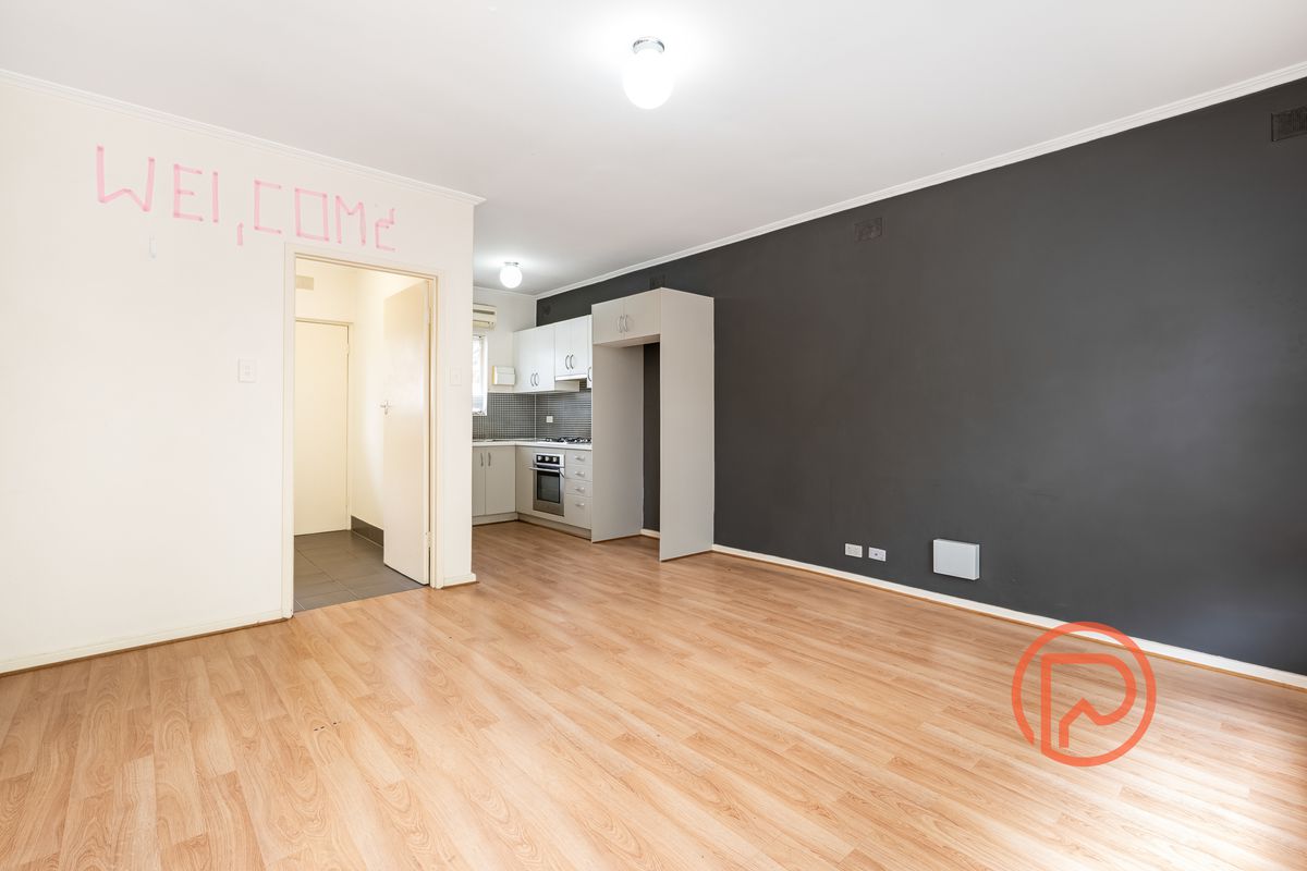 4 / 33 Collins Street, Enfield