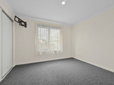 2 / 39 Adelaide Street, George Town