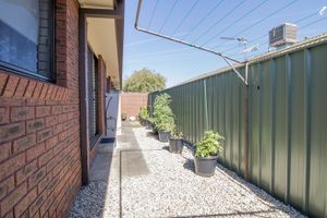 2 / 428 Kotthoff Street, Lavington