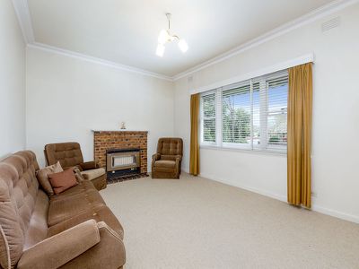 21 Toogoods Rise, Box Hill North