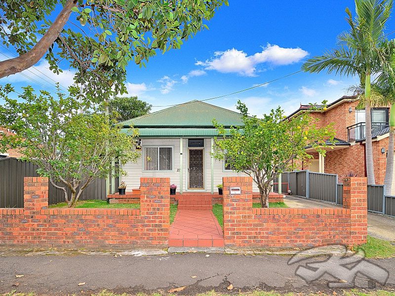 23 Moore Street, Campsie