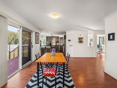 6 Bartlett Terrace, Redland Bay