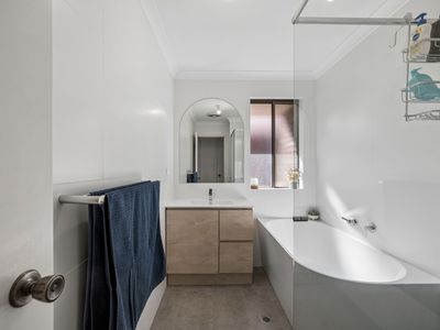 52 Sanderling Drive, Thornlie
