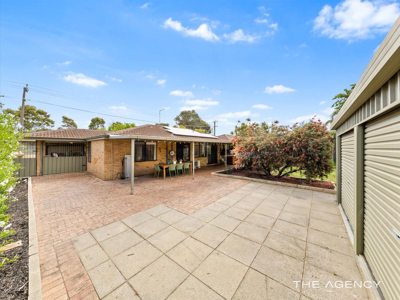 2 Little Rush Close, South Lake