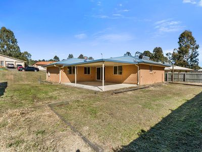 12 Comona Court, Wulkuraka