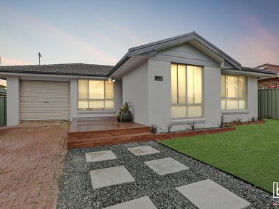 7 Nagle Crescent, Blue Haven