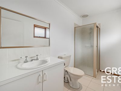 1/15 Shafer Court, Endeavour Hills