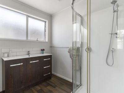 15 & 15A Bahari Drive, Ranui