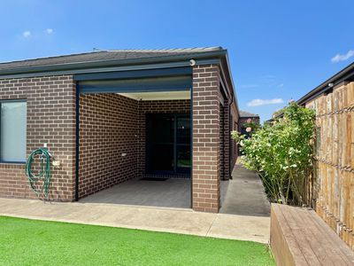 5 Amaretto Circuit, Manor Lakes