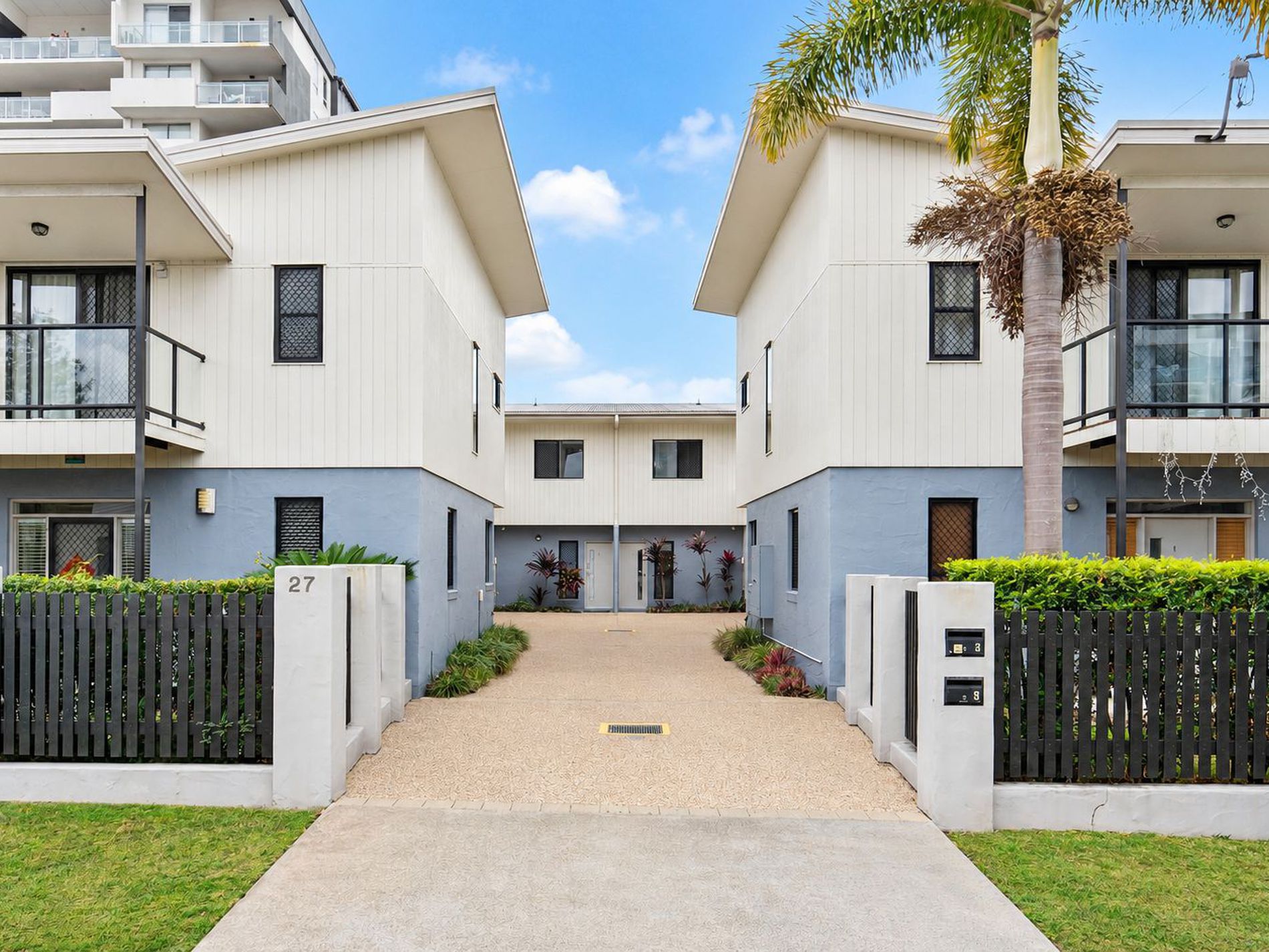 2 / 27 Latham Street, Chermside