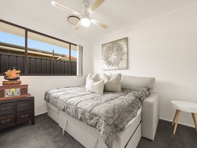 4 Windle Avenue, Hoxton Park