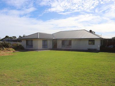 32 Bay Road, Allendale East