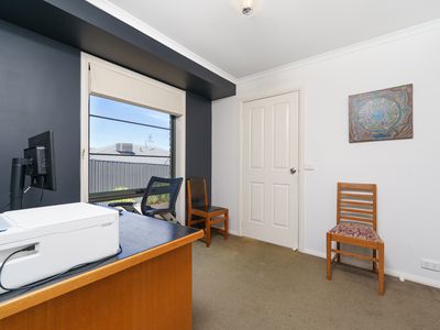 167 Halloran Drive, Jerrabomberra
