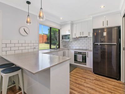 16 Wendron Street, Rochedale South