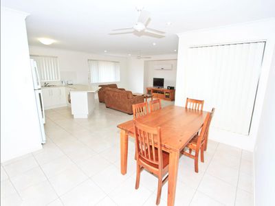 9 Dartmouth Close, Clinton