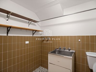 1 / 104 Burns Bay Road, Lane Cove