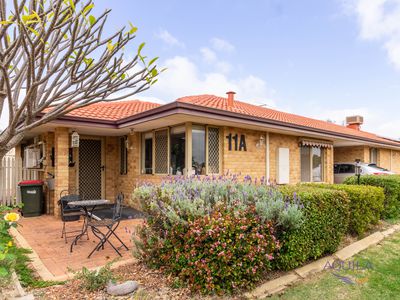 11 Robinia Rise, Helena Valley
