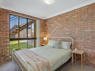 19 Dalmeny Drive, Kianga