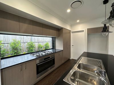 16 Marble Street, Gables