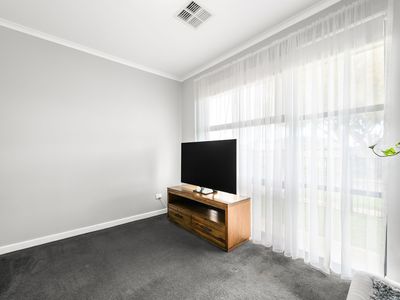 1 Indarra Street, Taperoo