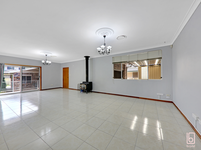 5 Cranbrook Crescent, Killarney Vale