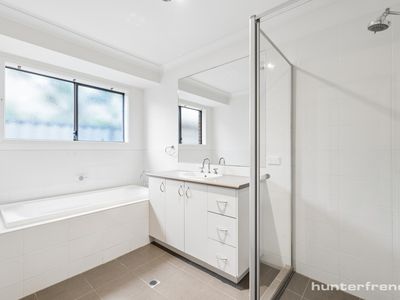 18 Villiers Drive, Point Cook