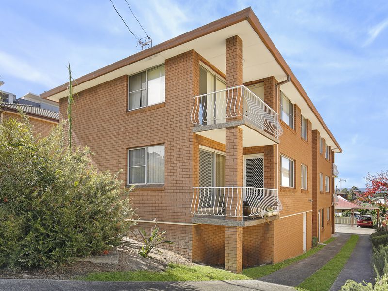 3 / 6 Loftus , Wollongong