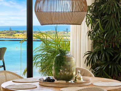 1402 / 41 Labrador Street, Labrador