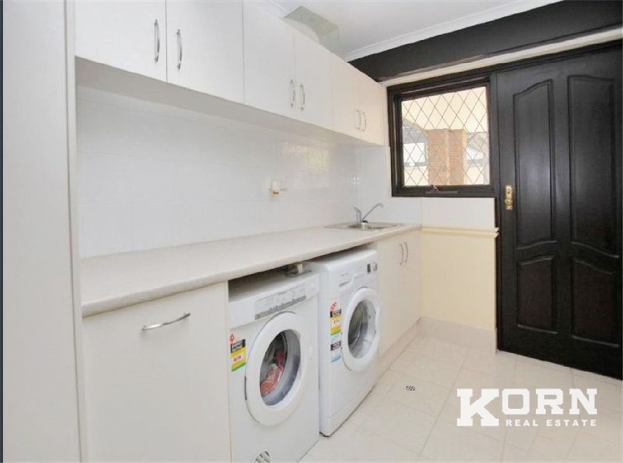 8 Heron Way, Hallett Cove