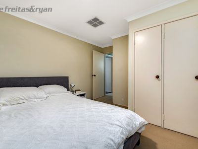 12 Tablo Court, South Lake