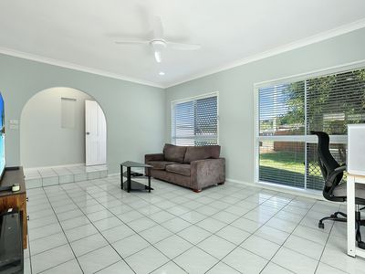 9 Kirraly Close, Mooroobool