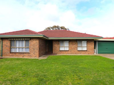 8 Wandaree Court, Mount Gambier