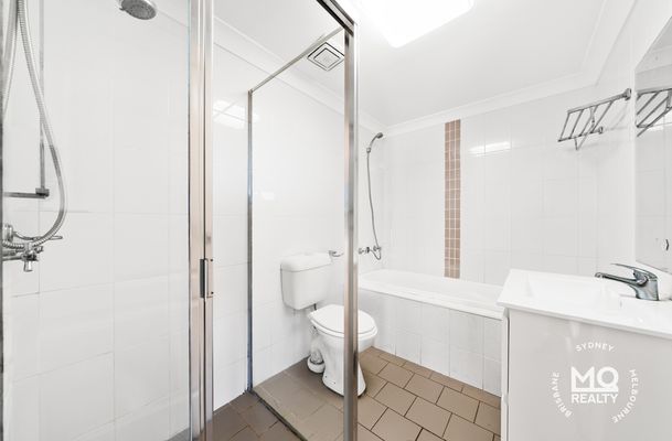 17 / 2 Amy Street, Regents Park