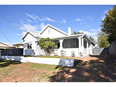 21 Macleay Street, Dubbo