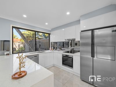 25 / 553-555 Melton Highway, Sydenham