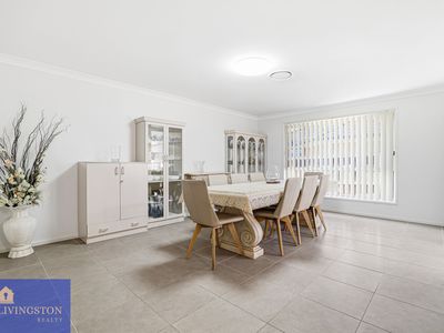 95 Lilydale Drive, Woodcroft