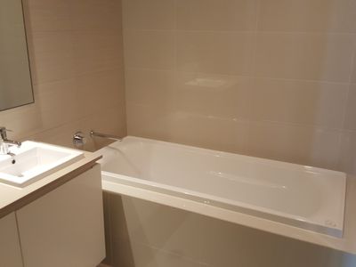 2406 / 7 Rider Boulevard, Rhodes