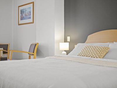 207 / 12 Victoria Avenue, Perth