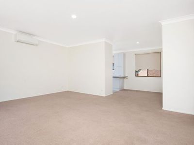 1 / 18 Augusta Place, Mollymook