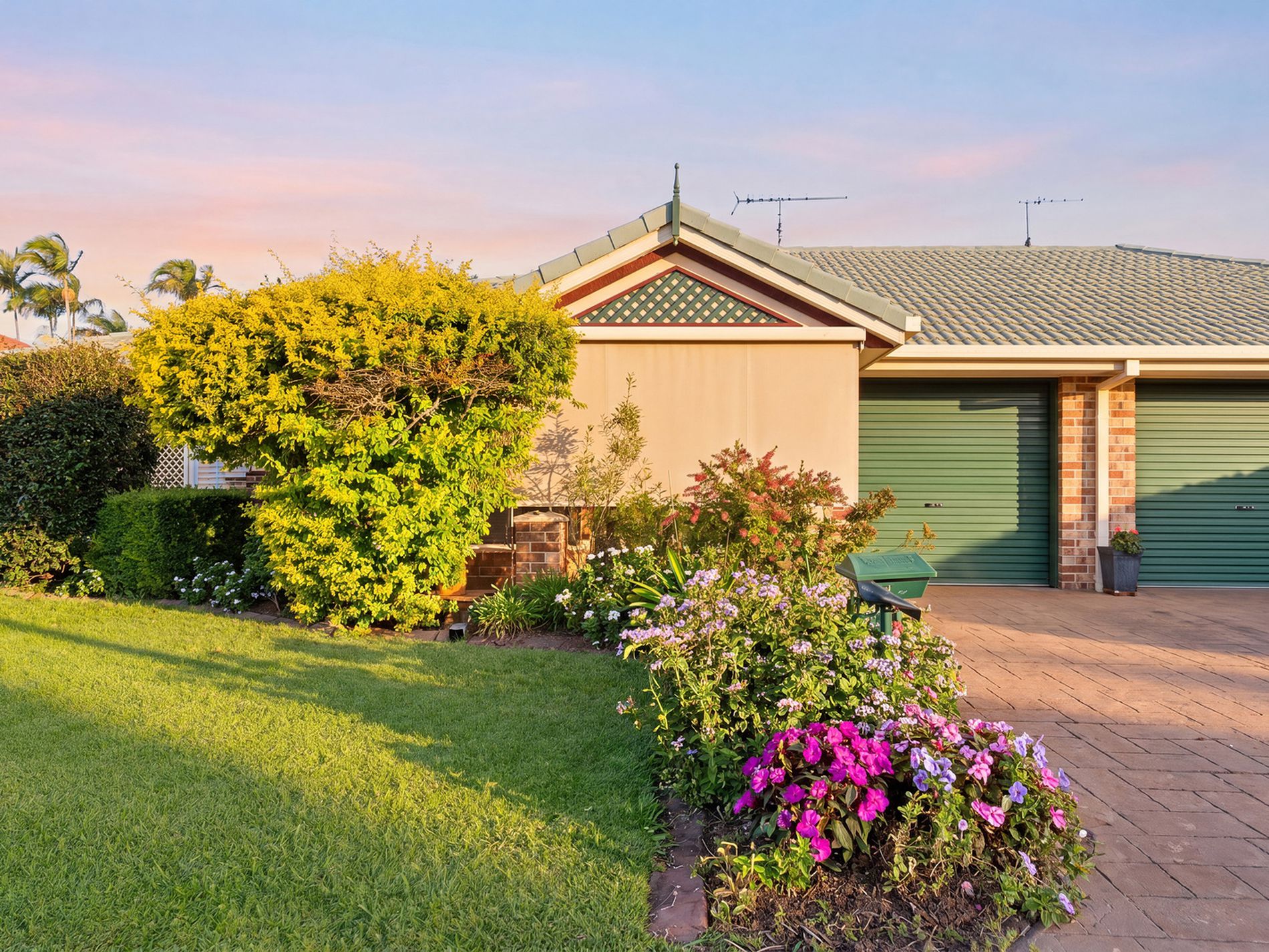 22 / 2 North Street, Golden Beach