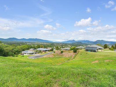 14 BACALAKIS CLOSE, Mount Sheridan