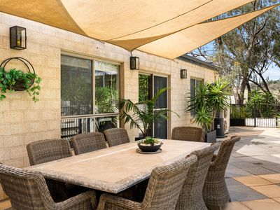 2 Nunyara Crescent, Belair