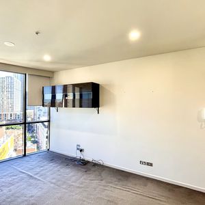 1407 / 718 George Street