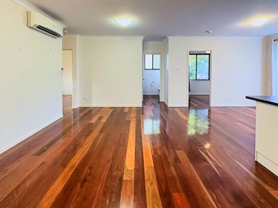 2 / 6 French Street, Booval