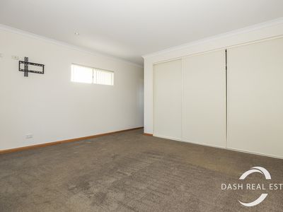 24 Kennedy Way, Padbury