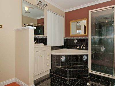 19 Osmetti Drive, Kalgoorlie