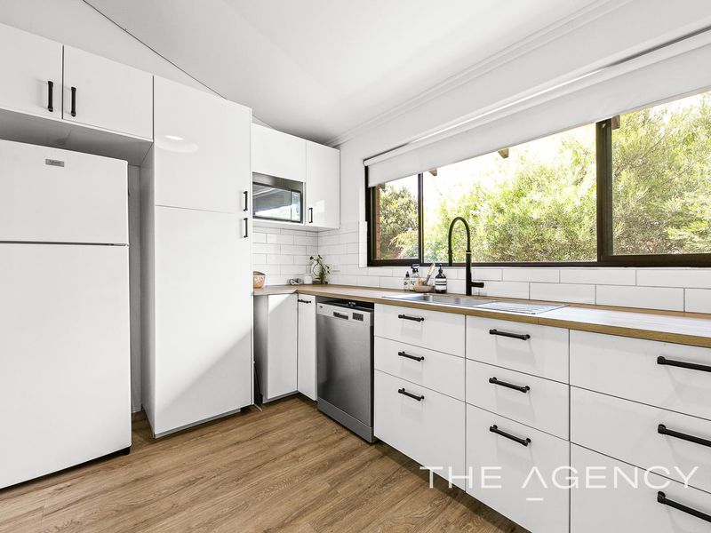 1 / 28 Allerton Way, Booragoon